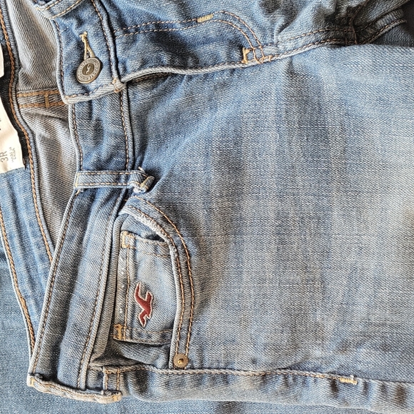 Hollister Skinny Jeans - Picture 3 of 4